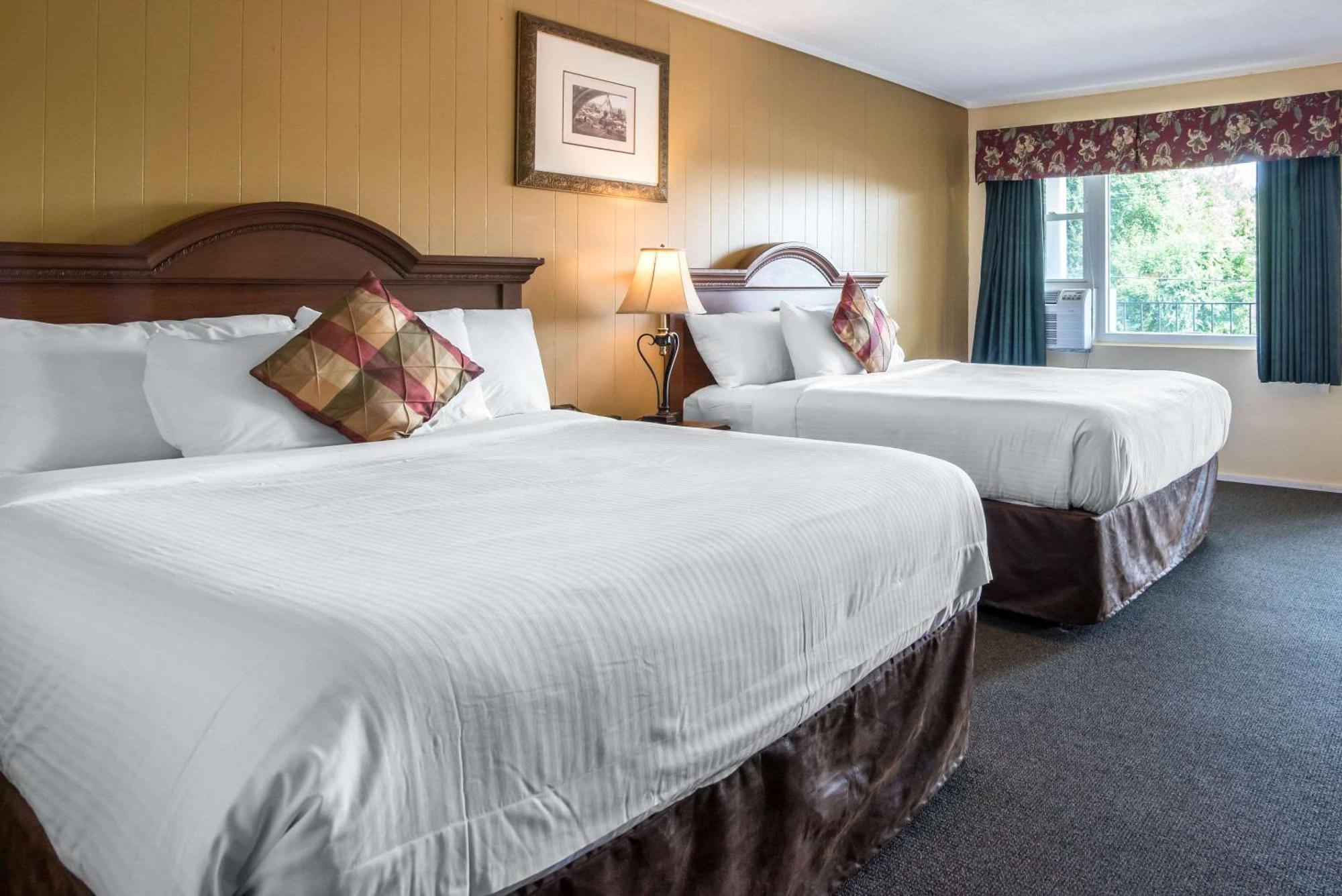 Tiltonlodge Inn & Suites Kültér fotó