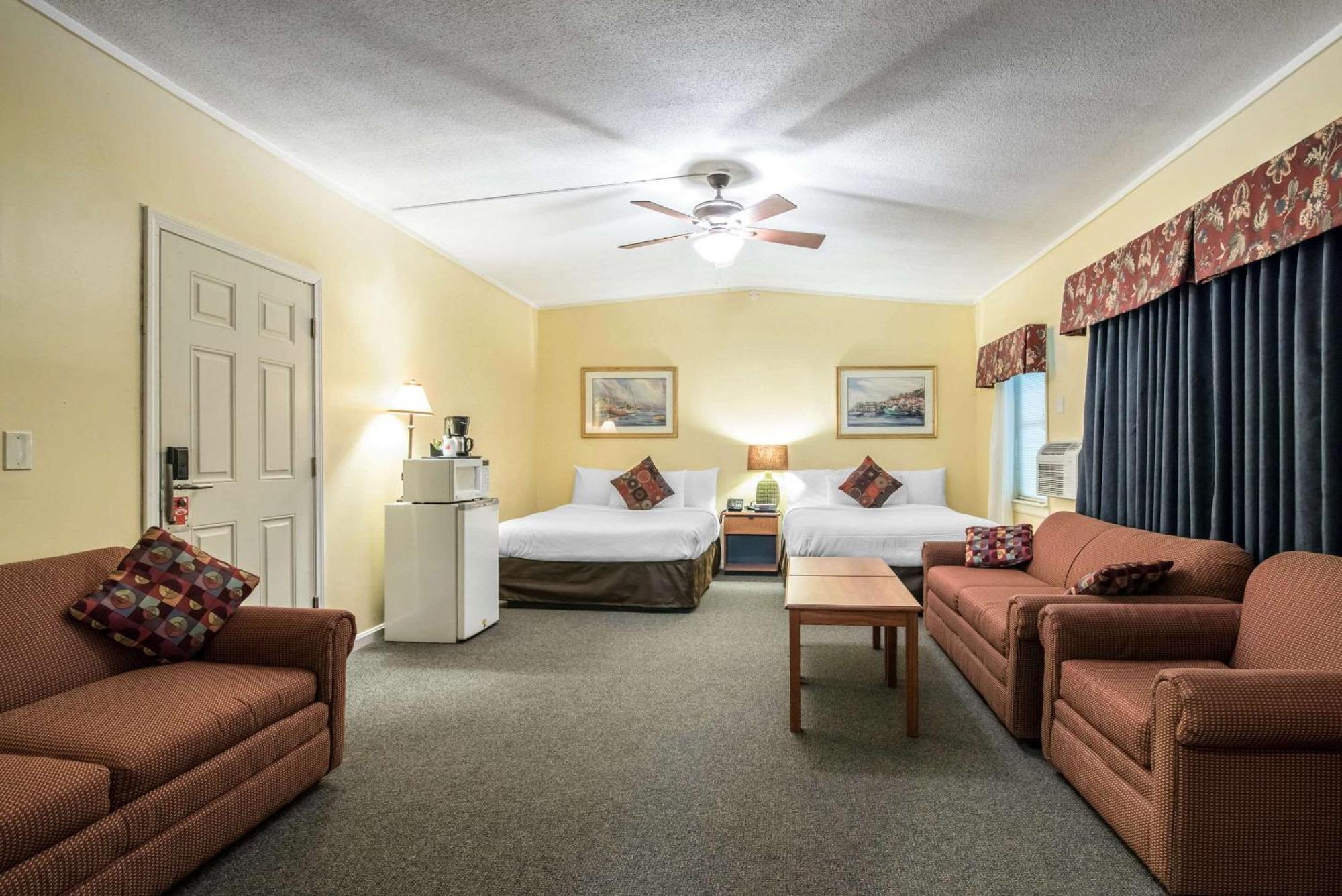 Tiltonlodge Inn & Suites Kültér fotó